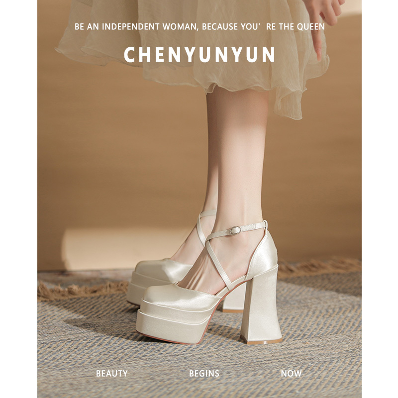 [Chen Yunyun] Cross-Strap Chunky Heel Platform High Heels Women's Wedding Shoes, Bridal Shoes for Wedding Banquet and Toast
