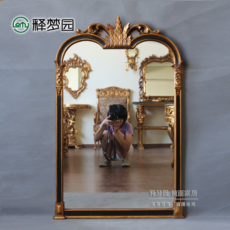 New products European-style Bathroom Makeup Room Mirror Neoclassical Wall-mounted Decorative Mirror Makeup Dresden Beauty Salon Mirror 2025