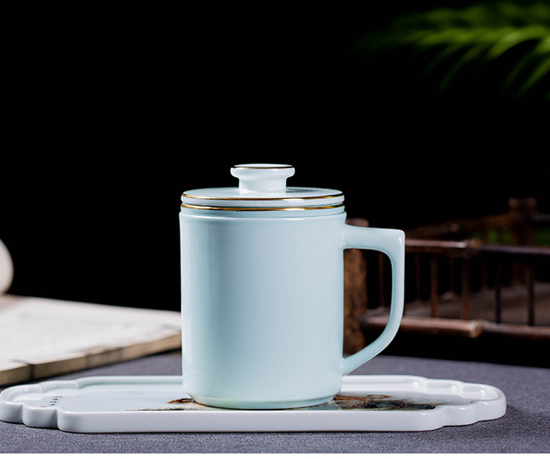 Jingdezhen filtering ceramic tea cups with cover cup of large capacity domestic cup cup celadon office