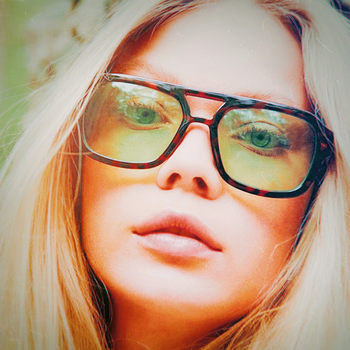 European and American Retro Double-Bridge Square Sunglasses for Men and Women, Trendy, Artistic, Simple, with Rivet Decoration, Ocean Lenses, Street Style Sunglasses