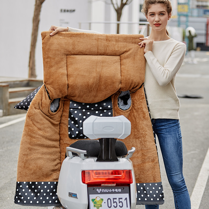 Electric motorcycle windshield is thickened in winter waterproof tram battery car small windproof rain and cold shield