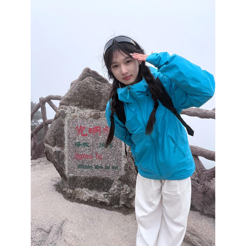 Blue Lipstickfish Jacket Unisex 2026 Spring and Autumn New Outdoor Windproof Waterproof Hiking Mountaineering Jacket Trendy