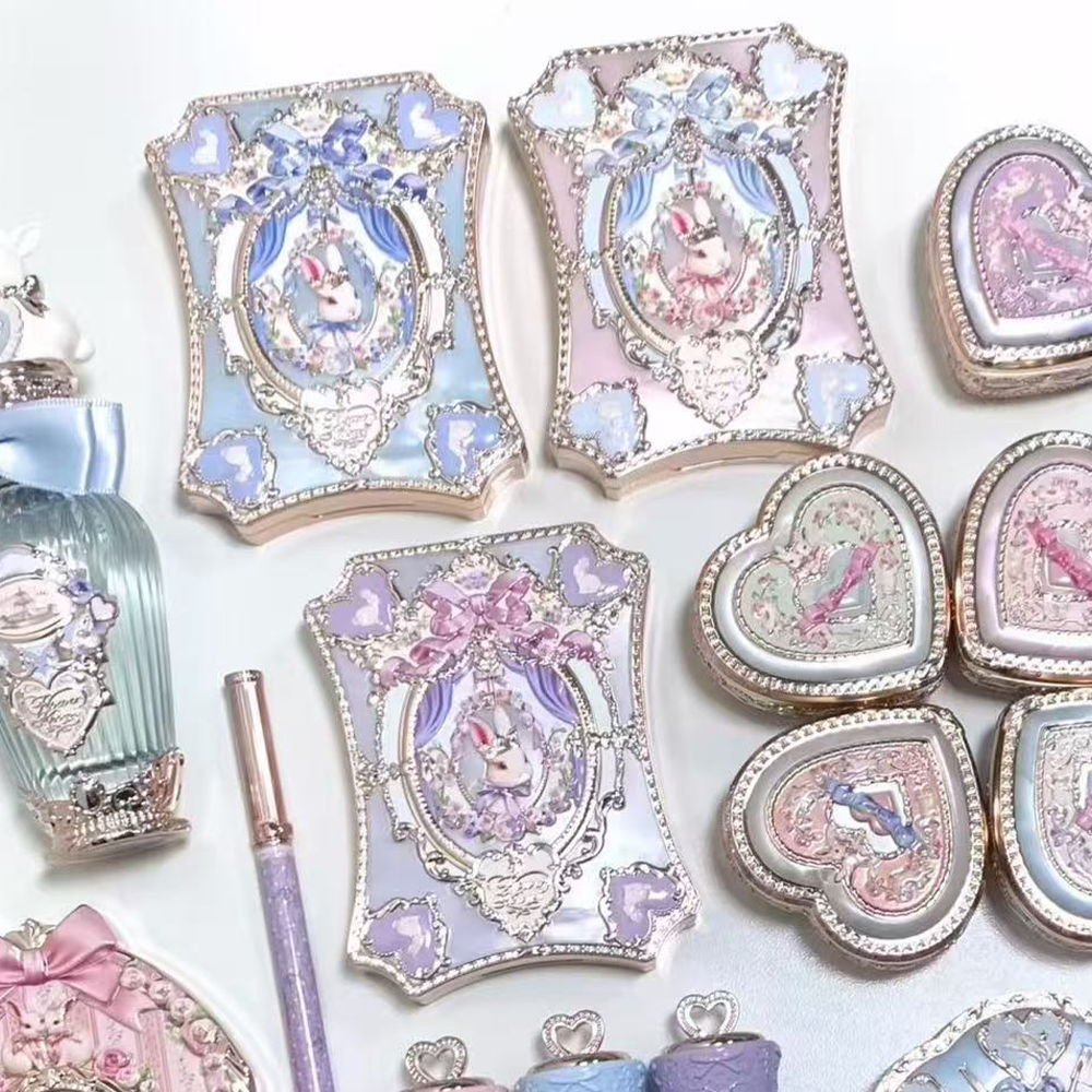 Палетка теней Eyeshadow Flower Knowledge Bonnie Garden, шесть оттенков перламутр и мат, нежные розово-молочные тона