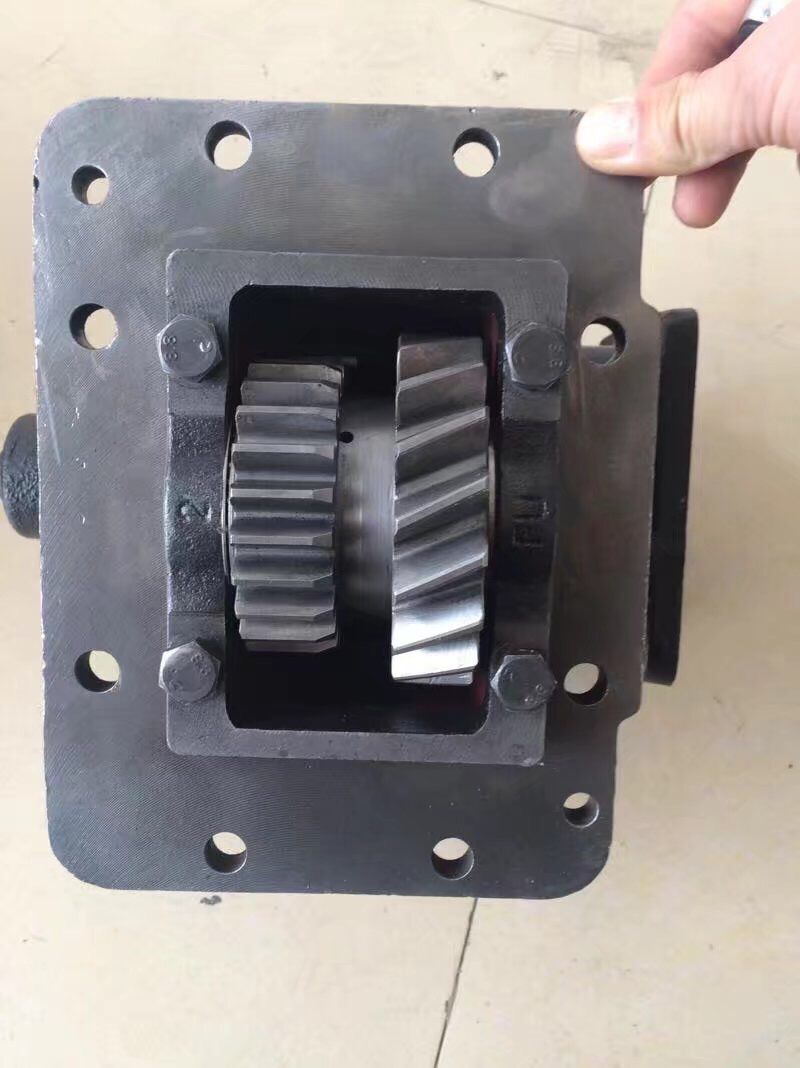 Cheng Li Shengli Zhongfu Longma Sprinkler Garbage Truck Accessories 4 42PQ1 24 42LGQ1 Takeoff Force
