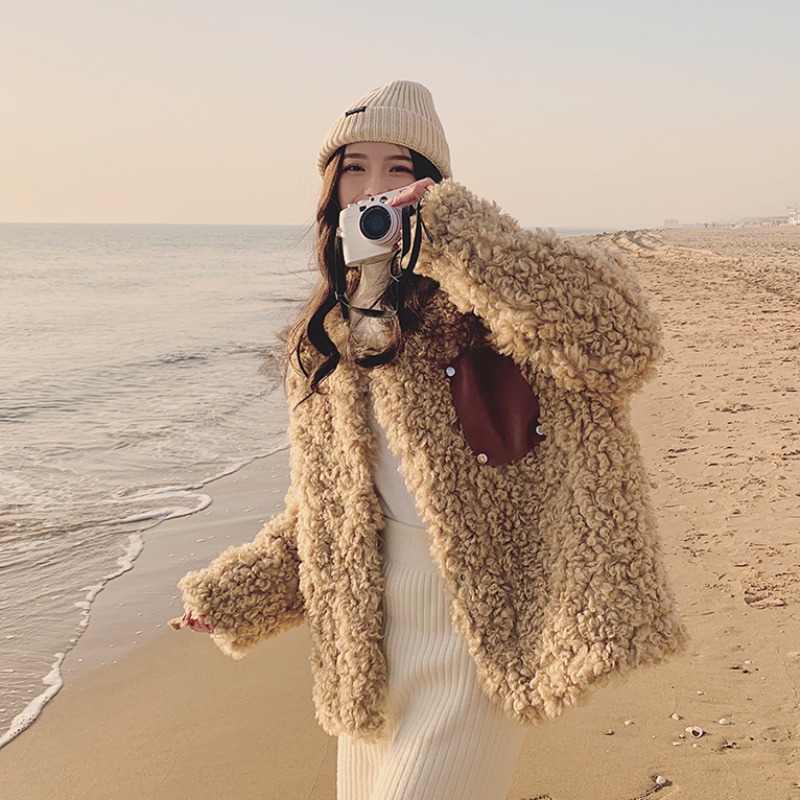 Van Chy new teddy bear Lamb hair coat female winter short Korean version loose thick Foreign pie small hair sweater