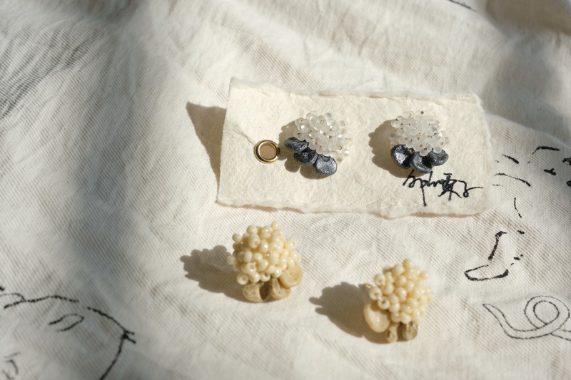 A Piece of Handmade Chestnut-Colored Japanese-Style Versatile Beaded Fan-Shaped Earring/Ear Clip
