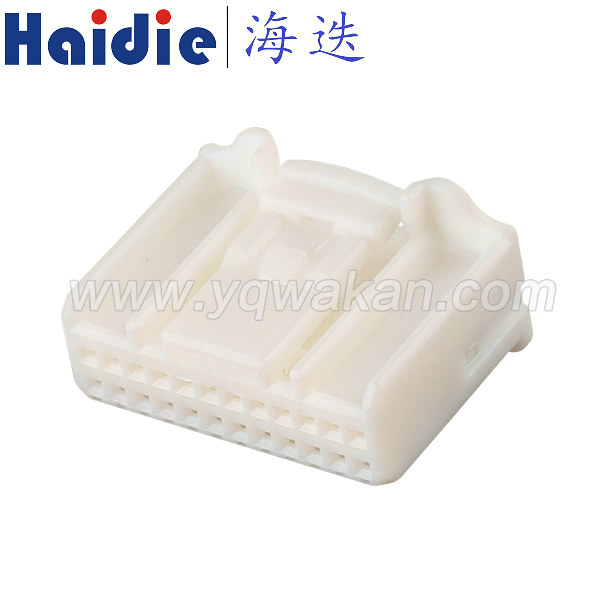 1318917-1 Harness plug for audio navigation rearview mirror Domestic 1717112-1