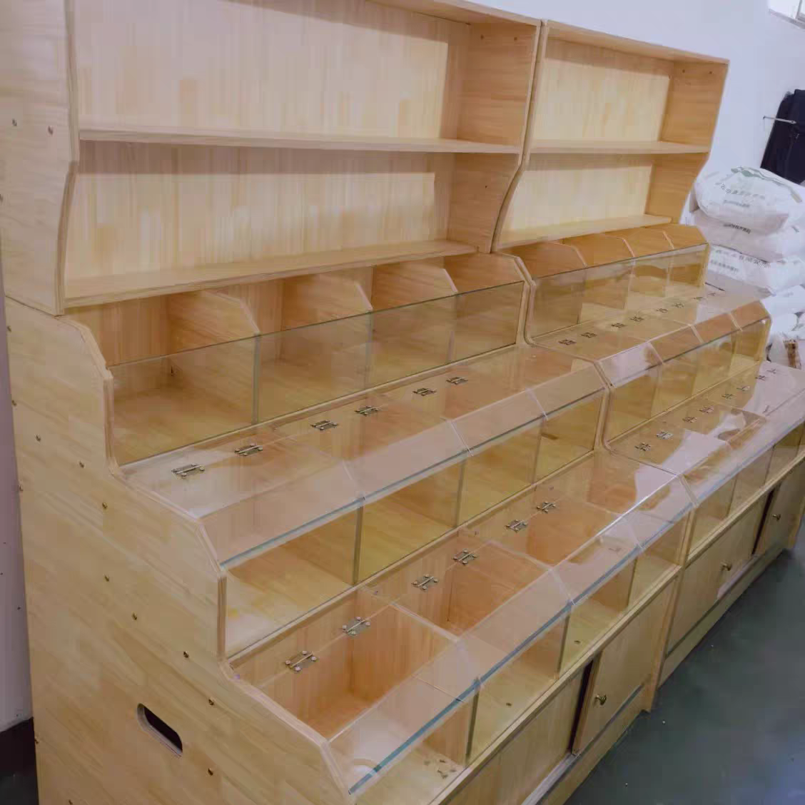 Supermarket dry shelf display rack snacks bulk container food display rack candy dried fruit shelf display canteen