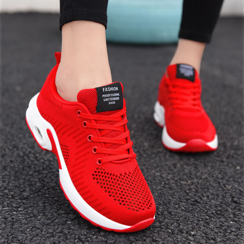 New Summer Breathable Mesh Dance Shoes for Women, Soft-Soled Red Ghost Step Dance Special Shoes, Sneakers, Flat-Soled Square Dance Shoes