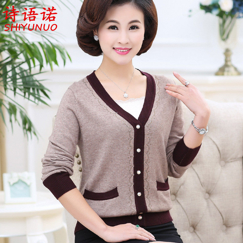 Middle-aged and elderly women's spring and autumn loose cardigan 2019 new 40-year-old 50-year-old middle-aged mother wear short knitted sweater jacket