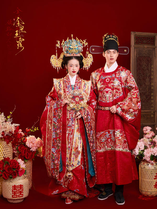 2026 New Style Ming Dynasty Hanfu for Studio Photography, Couple-Themed, Golden and Jade-Like, Playful Couple Hanfu 2026 New Style Ming Dynasty Hanfu for Studio Photography, Couple-Themed, Golden and Jade-Like, Playful Couple Hanfu