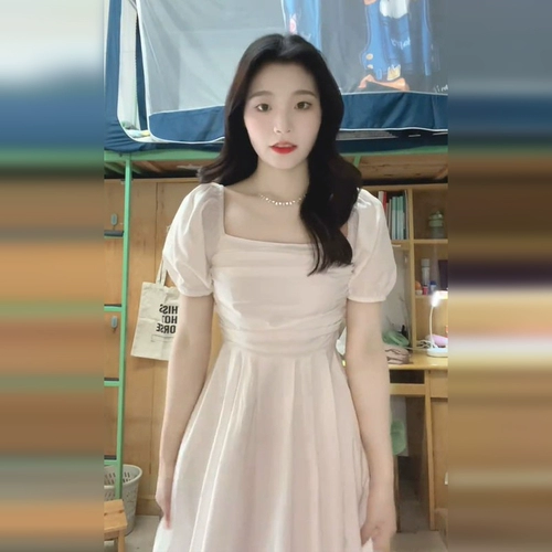 Белый корсет, летняя длинная юбка, французский стиль, квадратный вырез, открытые плечи