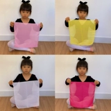 舞蹈丝巾 У детского тестового шарфа в детской платформе есть девушка, исполнившая реквизит Jiazhou Yangge