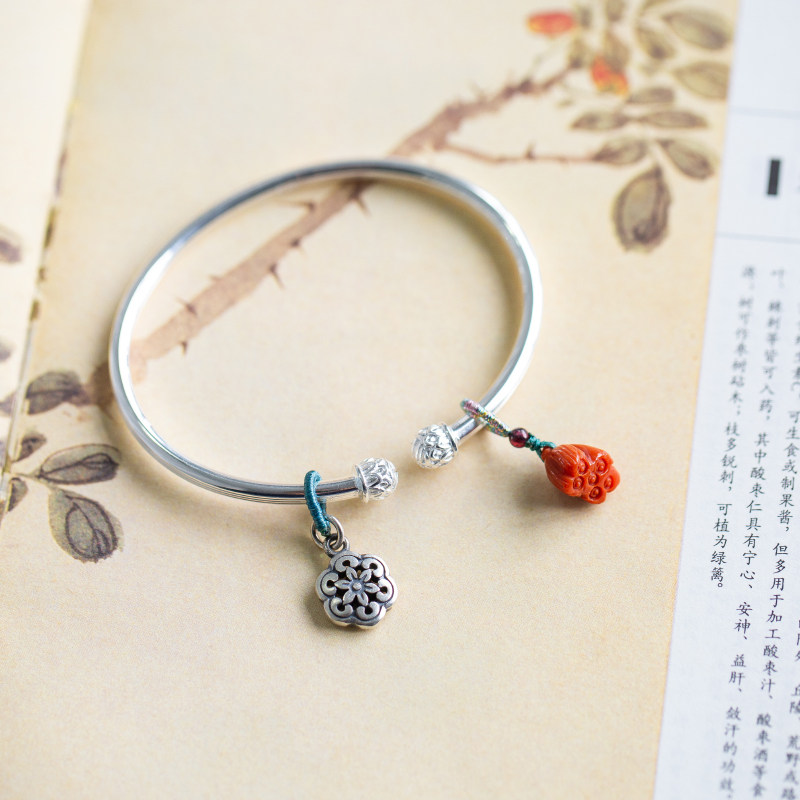 A grain of red dust 999 foot silver lotus fu character Wasi easywork South red pendant with opening bracelet