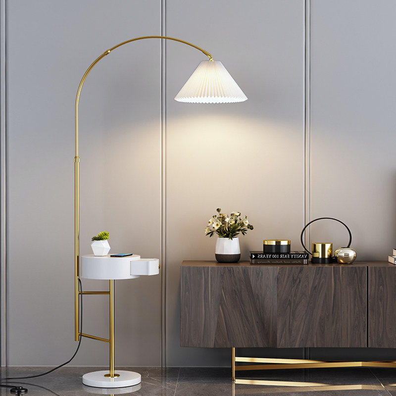 Fishing floor lamp minimalist modern Nordic light lavish American livingroom bedroom insm net red sofa edge table lamp 