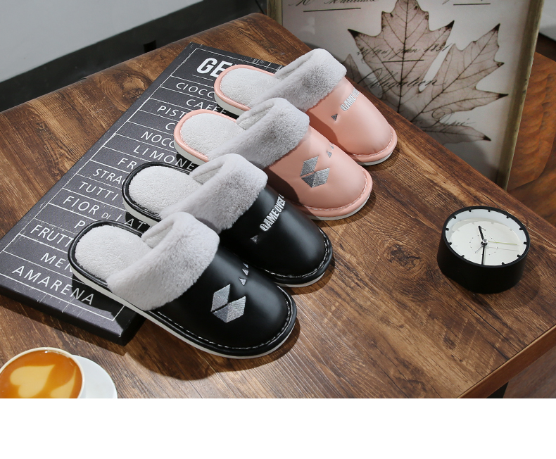 2019 mới PU da chống thấm đôi nhà cotton dép nữ chống trượt mùa đông nhà ấm áp mùa đông nam trong nhà kéo - Trang chủ dep di trong nha