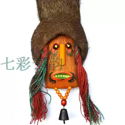 Yunnan Lijiang ethnic handicrafts Dongba wind chimes jewelry bar decoration brown hat Camel Bell swallow wooden people