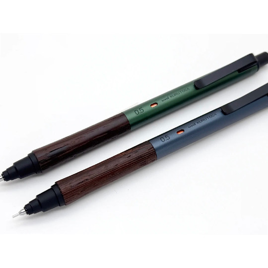 La empuñadura del bolígrafo para troncos M5-KH KURUTOGA gira automáticamente