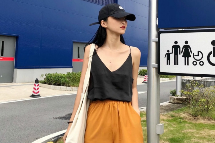 清凉又貌美的吊带,怎样穿才更好看?