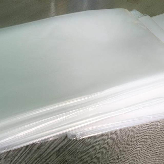 .Moisturizing bath film, bath film, sauna back plastic, bathhouse film, disposable sheet, rubbing film, sheet plastic waterproof