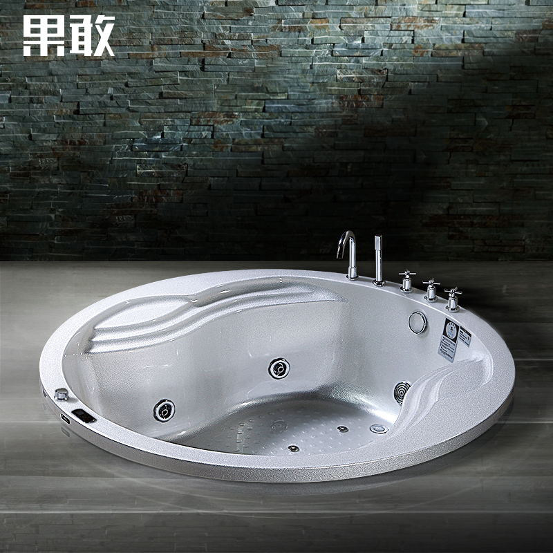 ���ҳ��˰�ĦԲ�������ǿ���ԡ��z763