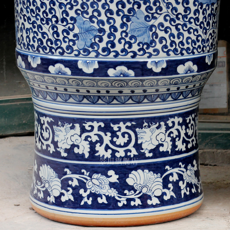 Jingdezhen ceramic of large vases, sitting room of Chinese style household furnishing articles hand - made of blue and white porcelain lotus flower vase of porcelain of admiralty