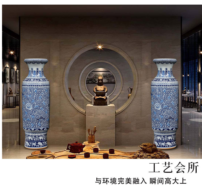 Jingdezhen ceramic of large vases, sitting room of Chinese style household furnishing articles hand - made of blue and white porcelain lotus flower vase of porcelain of admiralty
