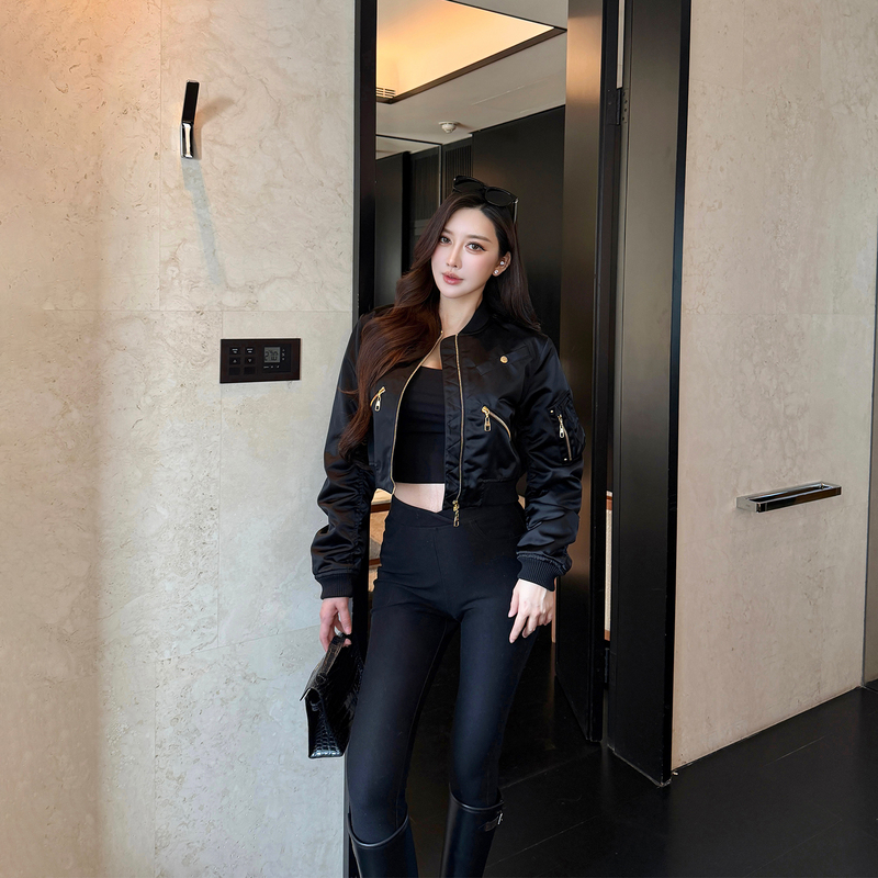 Sx Retro Stylish Bomber Jacket Short Coat for Women with a High-End Feel, Quilted Small Stand Collar Workwear Baseball Jacket
