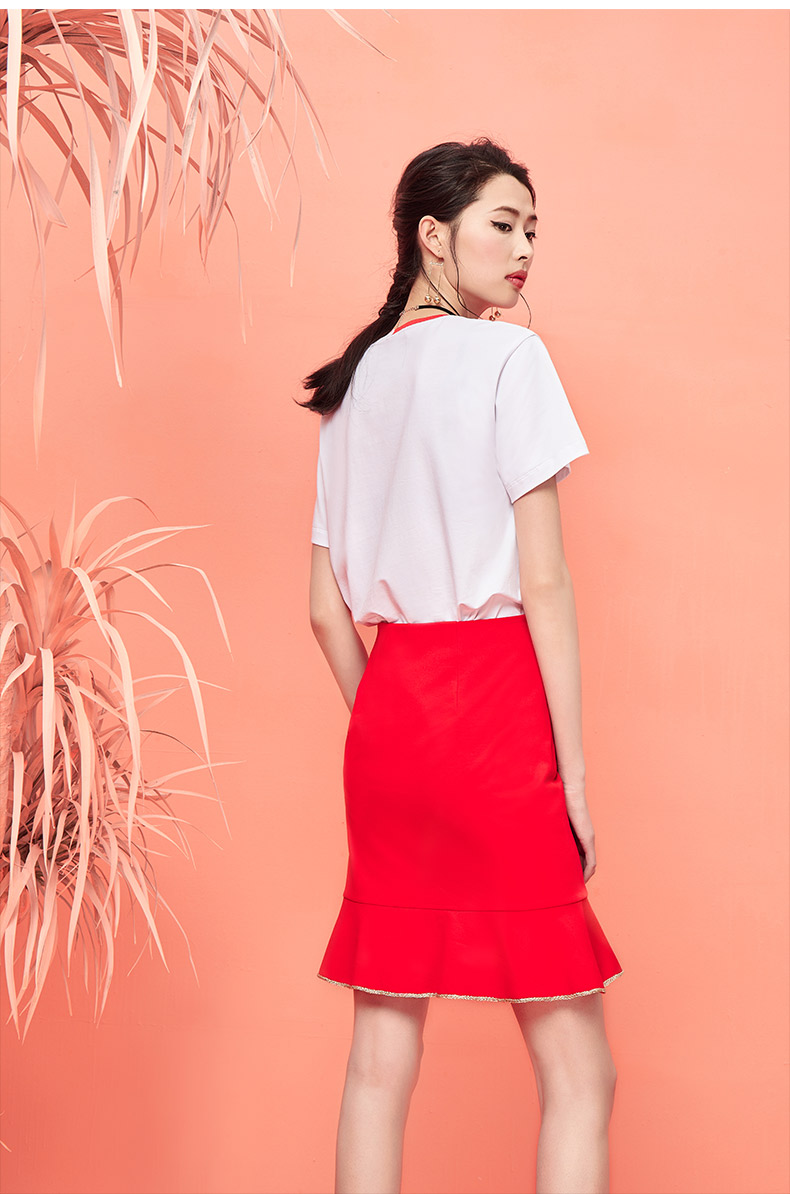 云思木想2019夏装新款女装刺绣黑色宽松百搭短袖潮t恤上衣女16601商品详情图