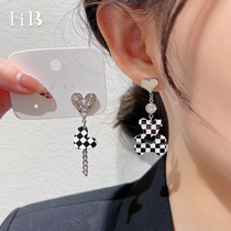 Korean asymmetric checkerboard bear Love earrings female autumn and winter temperament Net red earrings 2021 New Tide