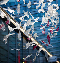 Sand table Sales department Creative glass feather partition Aerial charm Shopping mall Atrium Jewelry store Mei Chen floating decoration