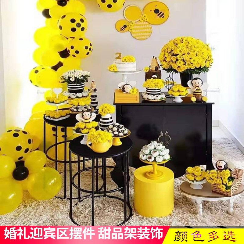 2019 new wedding props wrought iron hollow cylinder dessert table wedding welcome area window decoration ornaments