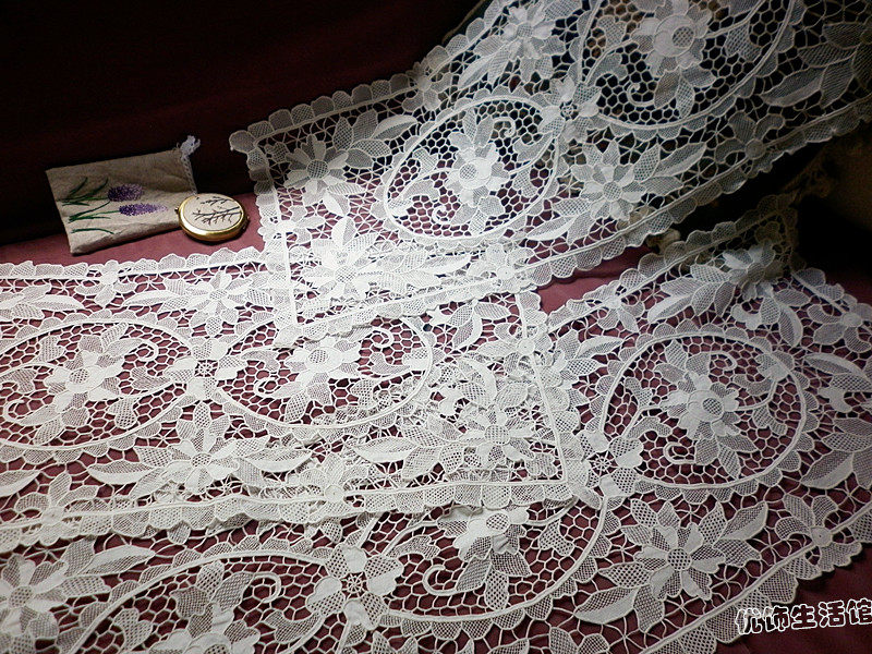 Full cotton handwoven embroidered Xiaoshan ten thousand Rays Lace Lace Tablecloth Tablecloth Table Flag Cloth Tea Table Cover Towels to send a dress