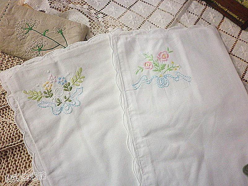 Hand embroidered floral hand embroidered colour embroidered disc cup flower bottle cap napkin cushion cloth art children's pillowcase foreign trade bouarts-Taobao