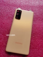 S20FE 5G Желтая задняя крышка на заднем плане.