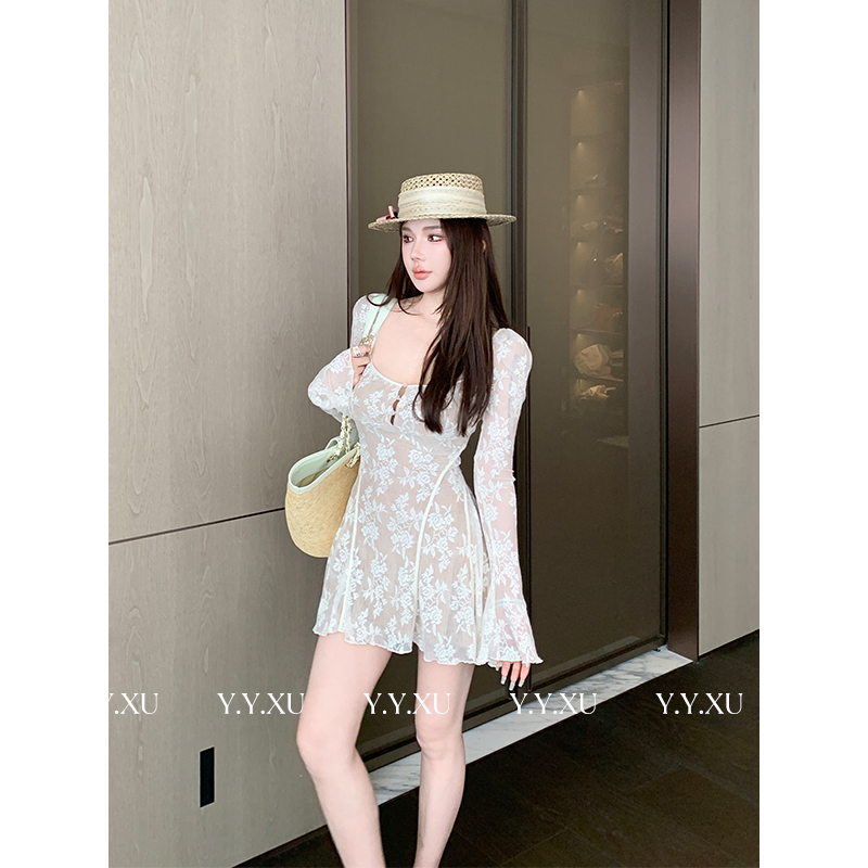 Xu Yuanyuan【Gone with the Wind】Pure Desire Lace Dress White Slim-Fit Dress for Beach Vacation with Elegant Short Skirt Xu Yuanyuan【Gone with the Wind】Pure Desire Lace Dress White Slim-Fit Dress for Beach Vacation with Elegant Short Skirt