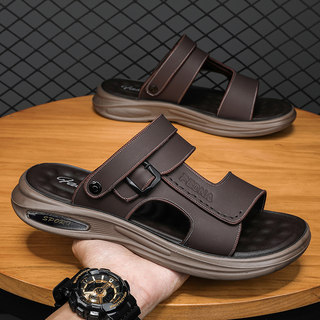 Men's Leather Sandals 2026 New Summer Outdoor Sports Dad Slippers Casual Driving Dual-Use Vietnamese Beach Shoes