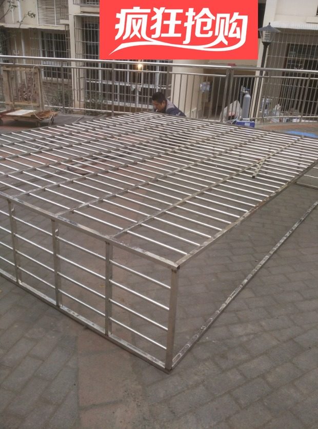Chongqing stainless steel 304202 anti-theft mesh window product flower shelf Sunshine shed can come and process the site out of the picture