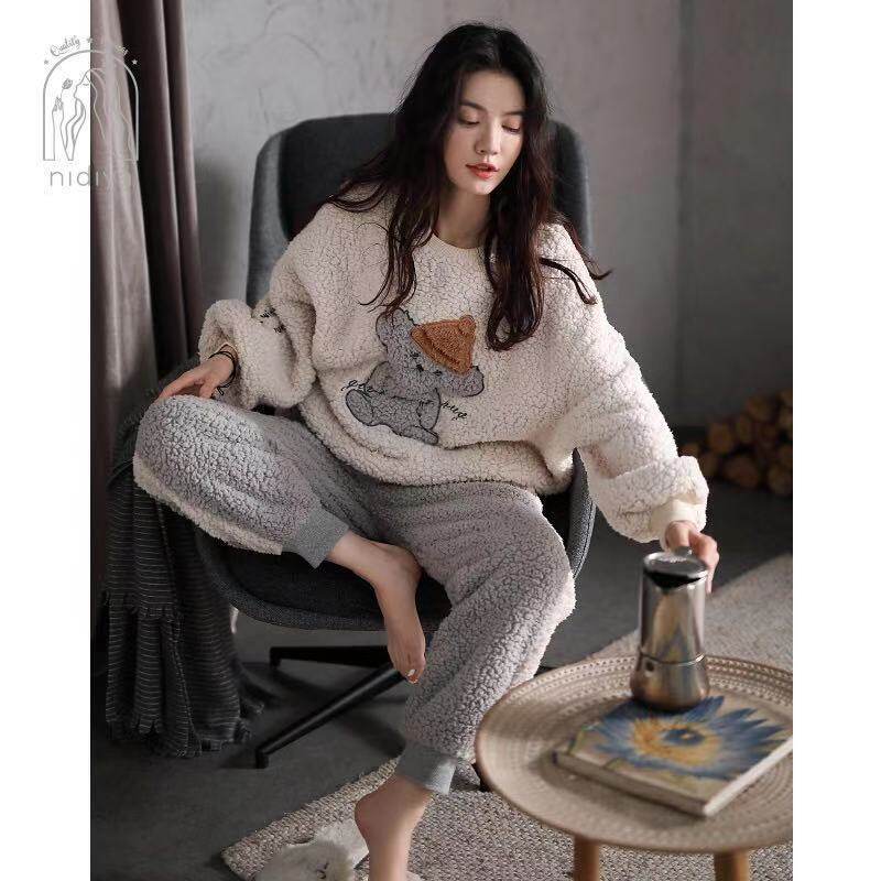 Warm Pajamas Women's Winter Coral Suede Long Sleeve Cartoon Cute Warm Maiden set to outwear the home Suits Suit