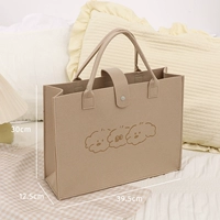 Три большие лающие собаки