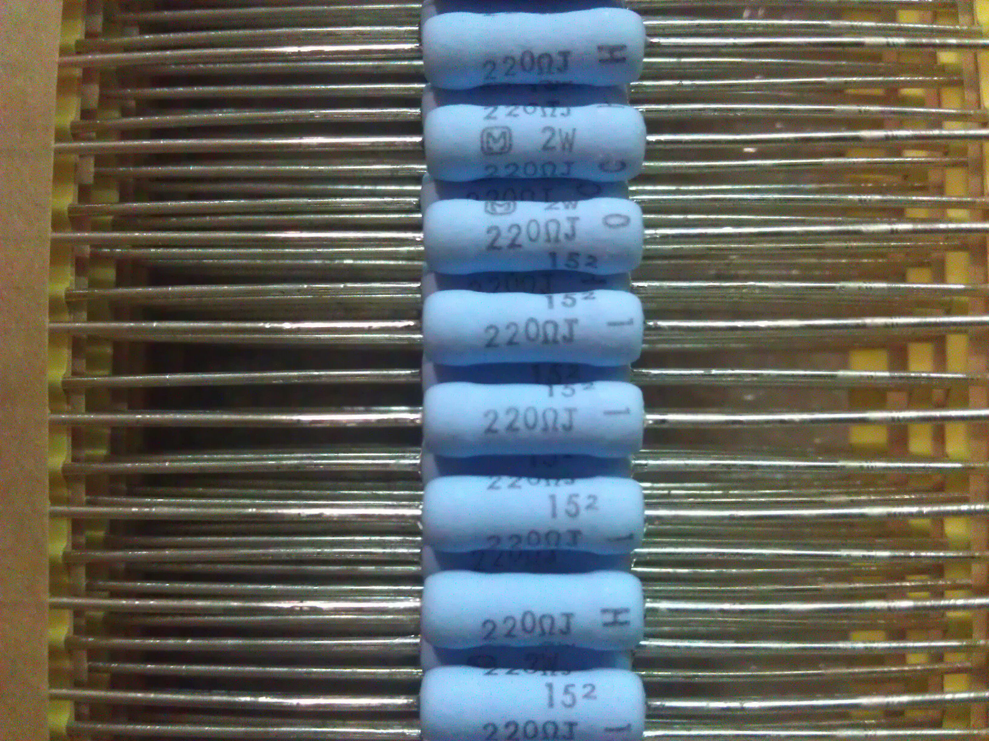 Original Panasonic ERG-2SJ221V 2W 220R 5% Dijie Electronics BOM single matching