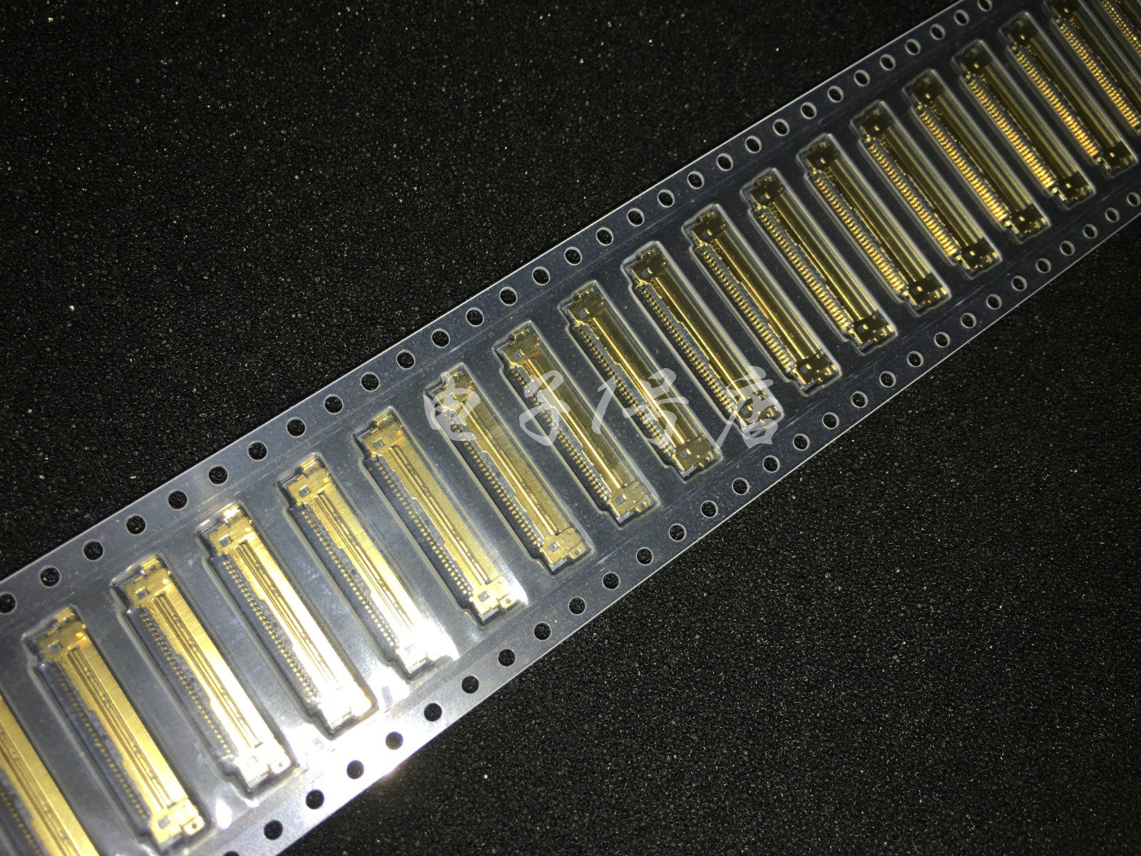 Original IPEX connector 20455-030E-76 I-PEX 0 5mm 30P BOM single matching