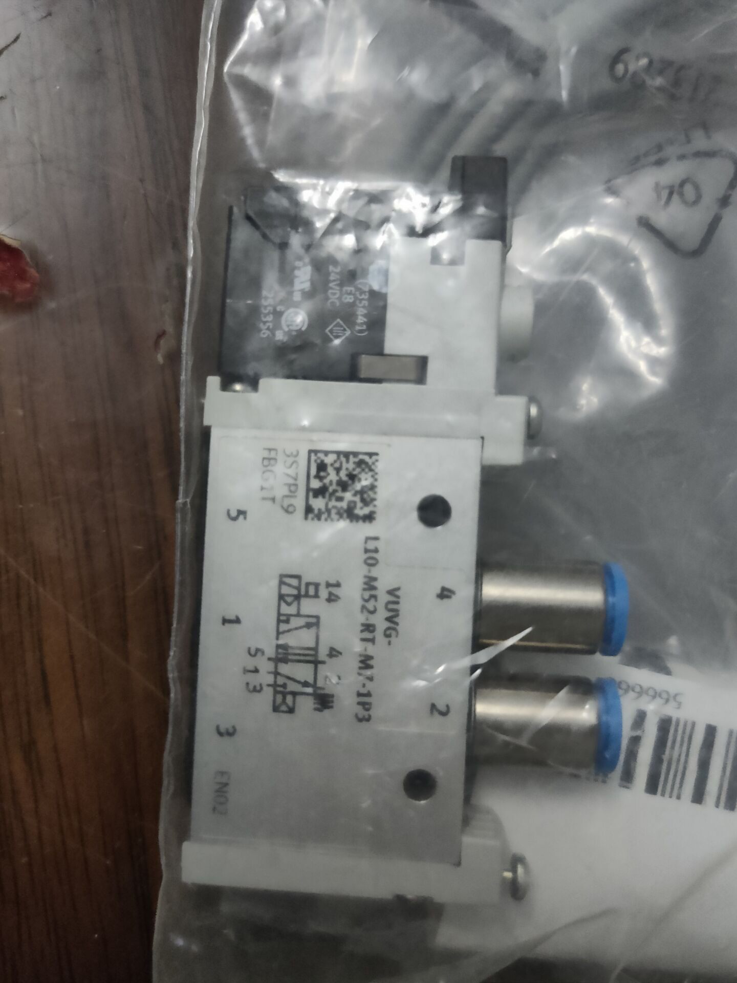 FESTO VUVG-L10-M52-RT-M7-1P3