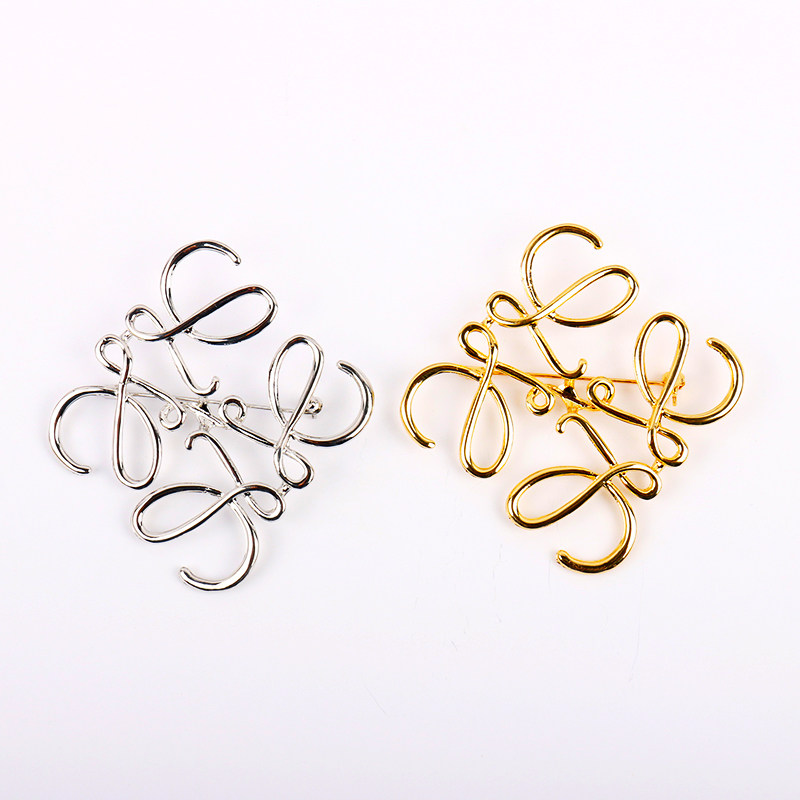 Minimal classic brooch abstract art Joker temperament design with coat coat brooch hollow for both men and women