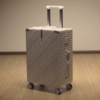 Чемодан, 18 дюймов, материал