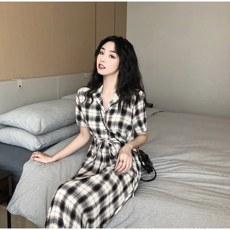 VK旗艦店 韓系復古氣質格紋長裙時尚短袖洋裝