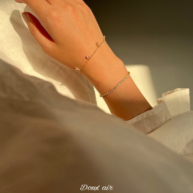 DouxAir dazzling zircon bracelet ບາງ starlight in in exquisite exquisite exquisite high-end jewelry bracelet for women