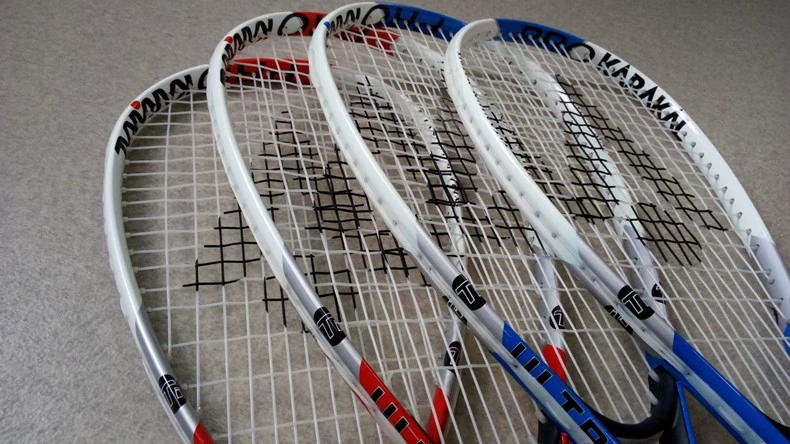 Chính hãng Caracal karakal squash vợt trẻ em siêu nhẹ người mới bắt đầu đào tạo đặc biệt squash vợt 瑕疵 vợt tennis mắc nhất