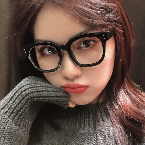 Suyan Black -Frame Glass Leck Anti -Blue Light можно оснащено с близким световым линзом круглого лица.