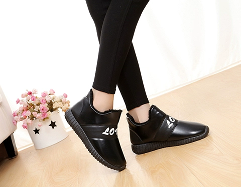 Mùa đông mới cũ giày cotton Bắc Kinh giày nữ cộng với nhung giày cotton nữ dày ấm thấp để giúp giày đế bằng